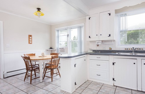 Bonnet Shores Casa | Bonnet Shores Treasure Road Summer Home Rental - Walk To Beach