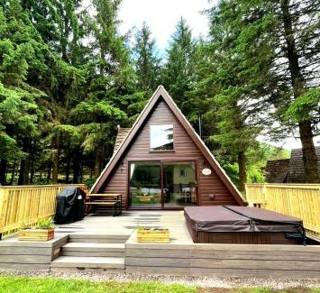 South Laggan Chalet De Esquí | Bonnie Lodge-Lochside Location with Hot Tub