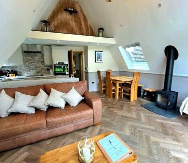 South Laggan Chalet De Esquí | Bonnie Lodge-Lochside Location with Hot Tub
