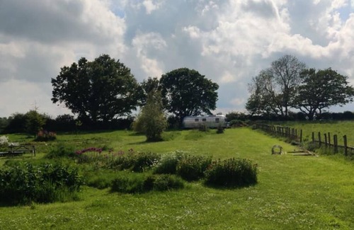 Bury St Edmunds Casa | Bonnie the Airstream - Country Retreat