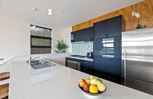 Augusta Casa | Bonnie View - Upstairs Studio Retreat for two