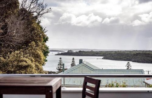 Augusta Casa | Bonnie View - Upstairs Studio Retreat for two