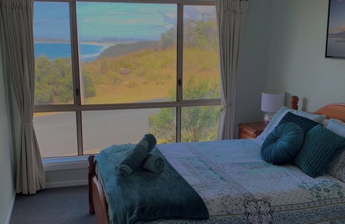 Bonny Hills Casa | Bonny seascape - large family home with ocean views and pool