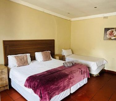 Rustenburg Casa | Bono Luxury Guesthouse