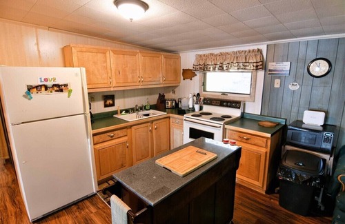 Solon Springs Cabina | Bony Lake North in Barnes, WI on Bony Lake with great access to AVT & Snowmobile Trails