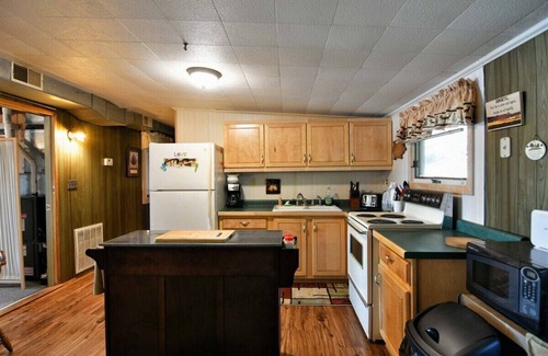 Solon Springs Cabina | Bony Lake North in Barnes, WI on Bony Lake with great access to AVT & Snowmobile Trails