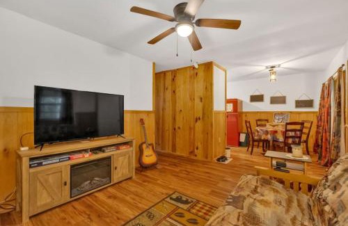 Cosby Casa | Boo Bear Close to Gatlinburg