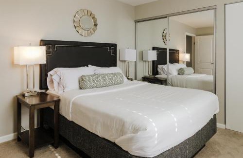 Chatham-Arch Apartamento | Book 7 Apts Together - Near Lucas Oil Stadium