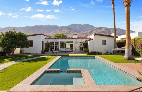 Araby Commons Casa | Book a Fall Getaway Today! Modern Palm Springs Home with Pool and Hot Tub!