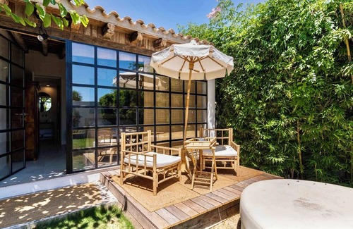 Marbella Chalet De Esquí | Book a private stay at this incredible 5br villa, the top ranked B&B in Marbella