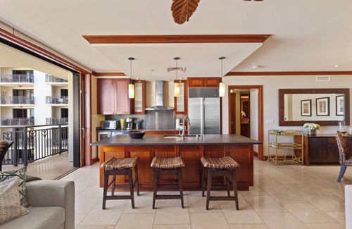 Ko Olina Complejo | Book Ahead & Save! Beautiful KoOlina Beach End Unit Amazing Lanai Ocean Views