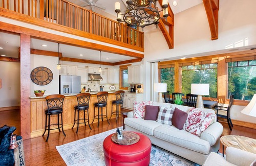Boone Condominio | Book for Summer Now - Breathtaking View - Fabulous & Well-Stocked Kitchen