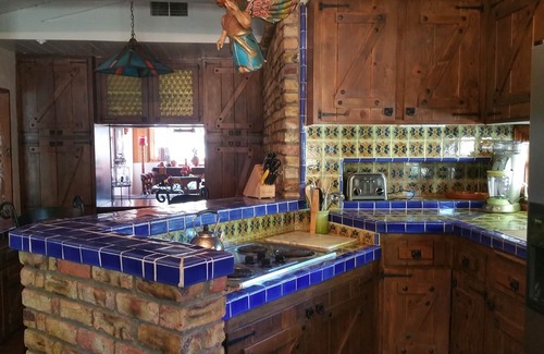 La Quinta Cove Casa | Bella histórico Villa Española de 1930 con casita de invitados separada