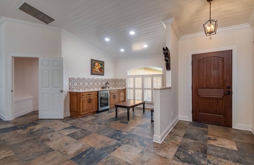Fellowship Casa | BOOK NOW FOR HORSE SHOW SEASON! Heated Pool! On 11 Acres near WEC!