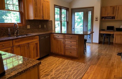 Empire Casa | Summer Availability! Book now!