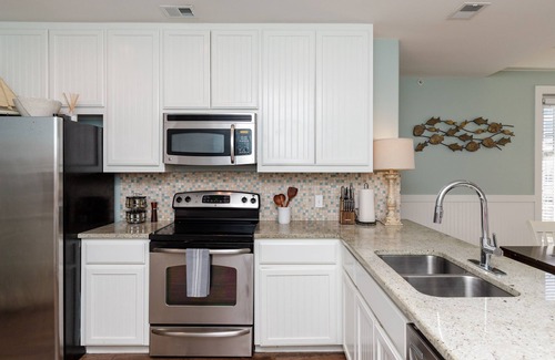 Cinnamon Shore Condominio | Book 'Walk to the Beach,’ a Classic 1-BR Condo@Cinnamon Shore w/ Amenities!