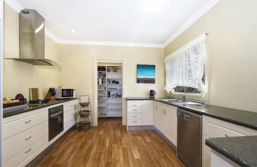 Patonga Casa | Book Wine & Sinker Pet Friendly