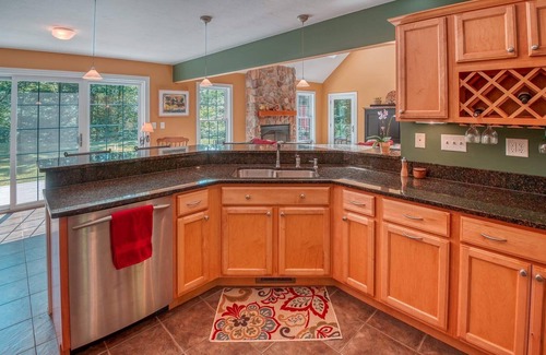 Thornton Casa | Book your spring getaway now. Private hot tub and a pellet grill/smoker.