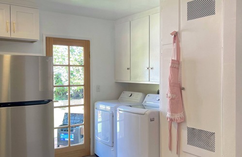 Clairemont Mesa East Casa | Book your stay for a unique blend of calm and city life in San Diego.