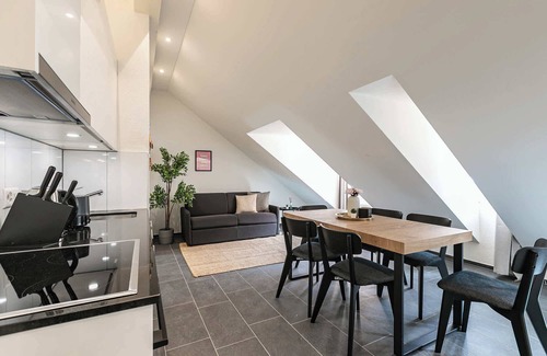 St. Gallen Apartamento | book2stay 2.5-room apartment #8 Säntis up to 6 persons