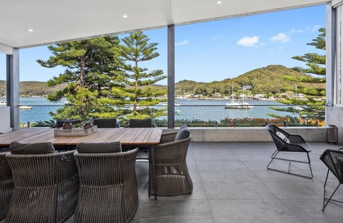 Booker Bay Apartamento | Booker Seaside - Luxury top level waterfront villa