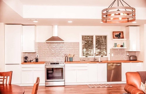 Rogers Casa | Private Beaver Lake Getaway+Pets+Peaceful