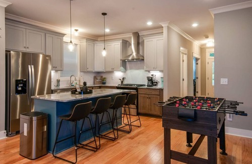 North Nashville Casa | Booking Fast 12 Beds-large Yard