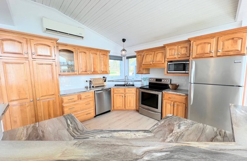 Brackley Beach Casa | Booking Summer 2025! WATERFRONT 3BDRM BRACKLEY BAY with A/C