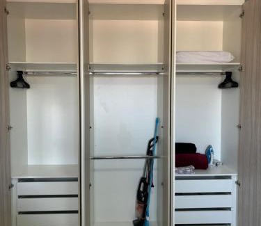 Araraquara Apartamento | BOOKlN'Beatles- Spot Residence Miami 708