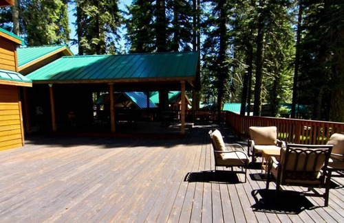 Ashland Cabina | # 47 y 48 Hyatt Lake Compound - Capacidad 9