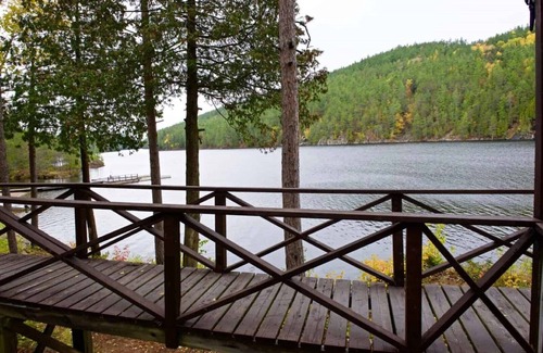 Papineau-Cameron Cabaña | Booth Cottage