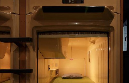 Kabukicho Hotel | Booth Netcafe & Capsule