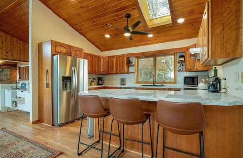 Naples Casa | Bopple Hill Lodge - Modern Cabin with Lake View