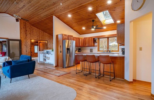 Naples Casa | Bopple Hill Lodge - Modern Cabin with Lake View