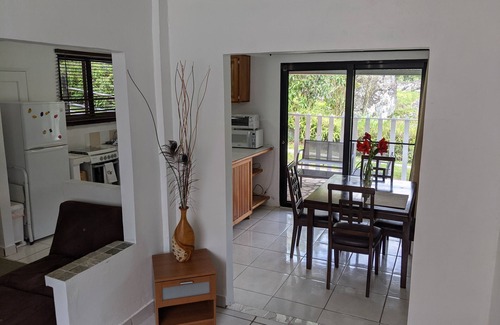 Boquete Casa | Boquete Panamá andando a la ciudad, un gran bedrom, jardines bastante privados y vistas