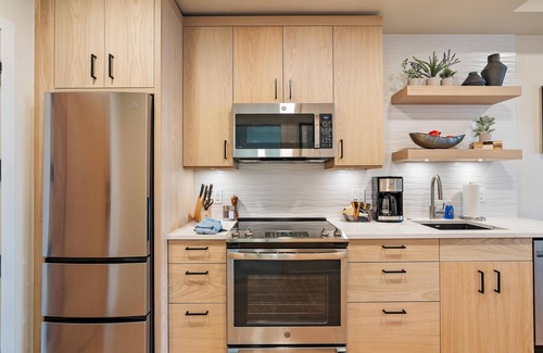 Tamarack Resort Apartamento | Gorgeous Condo|Juliette Balcony|Mountain & Village Views