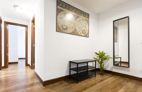 Centro histórico de Hondarribia Apartamento | Bordari by Smiling Rentals