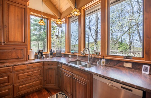Hendersonville Casa | Borders DuPont- hot tub, game room, 27 acres, mountain views and more