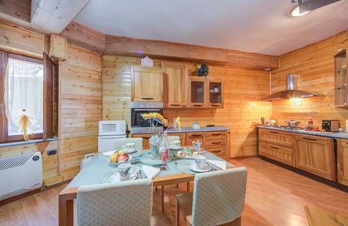 Borgata Sestriere Apartamento | Borgata Family Studio Ski In Ski Out 300m, Sestriere, Italy