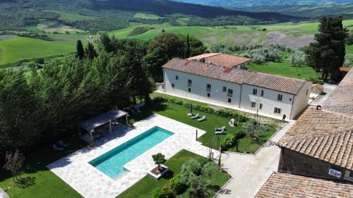 Volterra Apartamento | Borgo Ariano near Volterra by PosarelliVillas