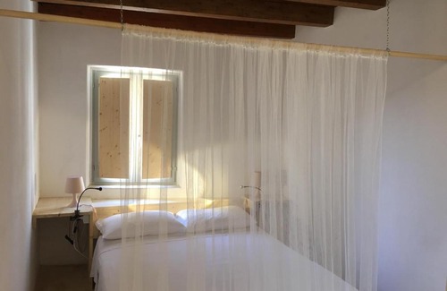 Strongoli Apartamento | BORGO PETELIA, "Casa Perri", antica casa ristrutturata con terrazzo
