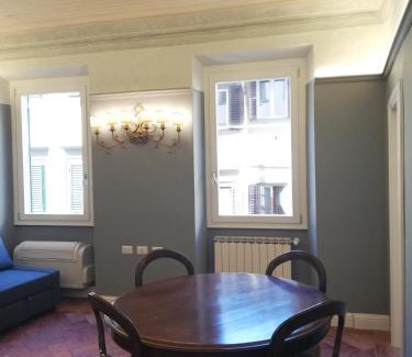 Santo Spirito Apartamento | BORGO SAN FREDIANO SUITES