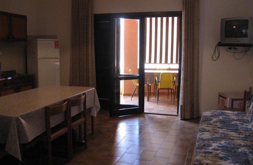 Trinita d'Agultu e Vignola Apartamento | Borgo Spiaggia Isola Rossa