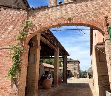Scandiano Cama Y Desayuno | BORGO VILLA VALENTINI