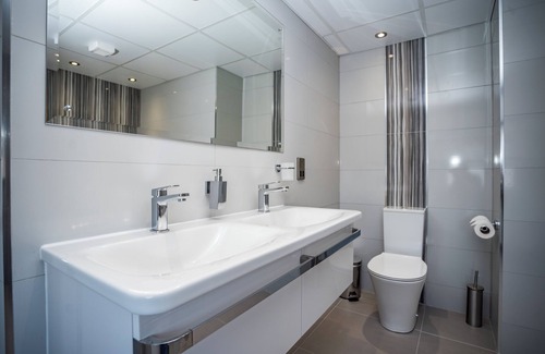 Newcastle-Under-Lyme Hotel | Borough Arms Hotel
