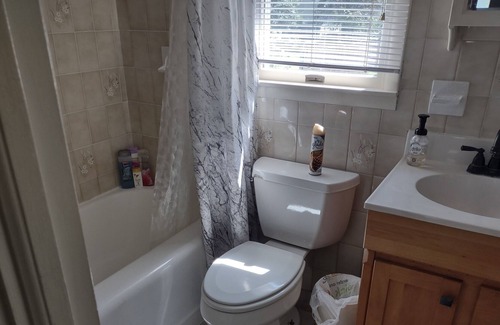 Doylestown Casa | Borough Bungalow Walking Distance to Fonthill Castle