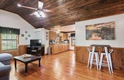 Carencro Cabina | Boscoyo Chateau Cabin