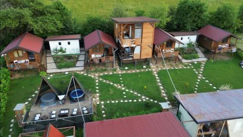 Visoko Otro | Bosnian Pyramid Glamping