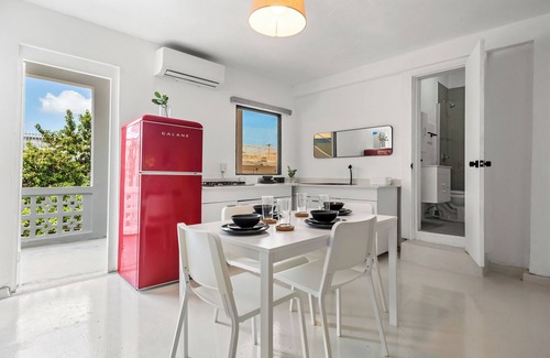 Hipodromo Apartamento | Bosque Azul | Estudio Luminoso y Equilibrado con Cama Queen + Cocina