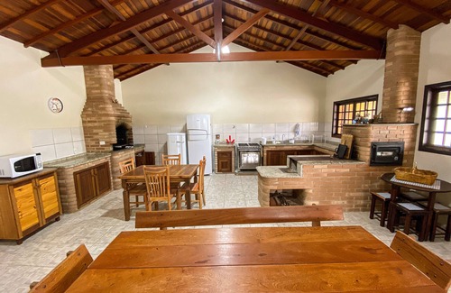 Socorro Casa | Socorro-Bosque de los cocoteros-Piscina climatizada + WIFI 11-97300. 7021 "Dios es Fiel"
